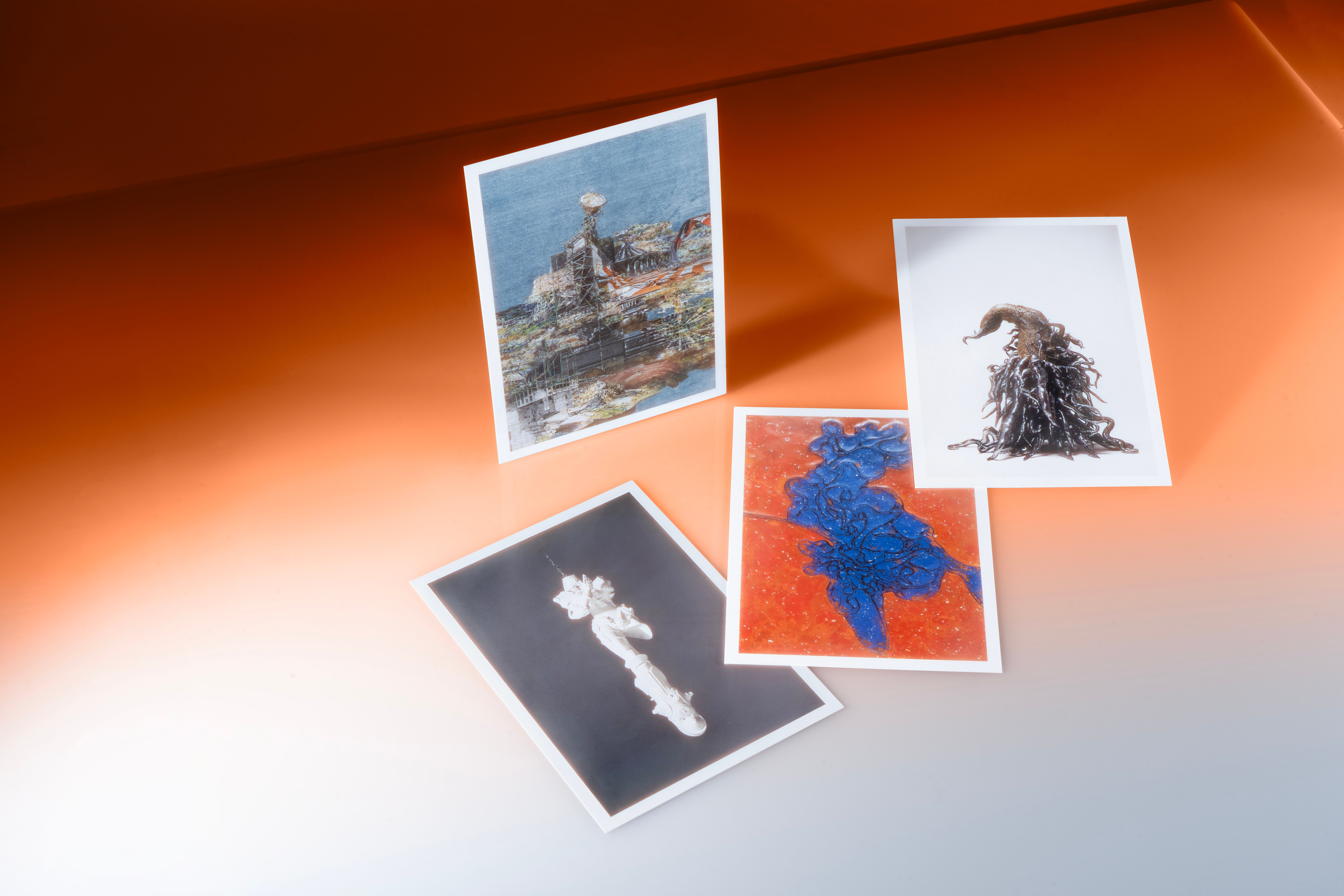 'Lee Bul: From 1998 to Now' Exclusive Exhibition Collection 